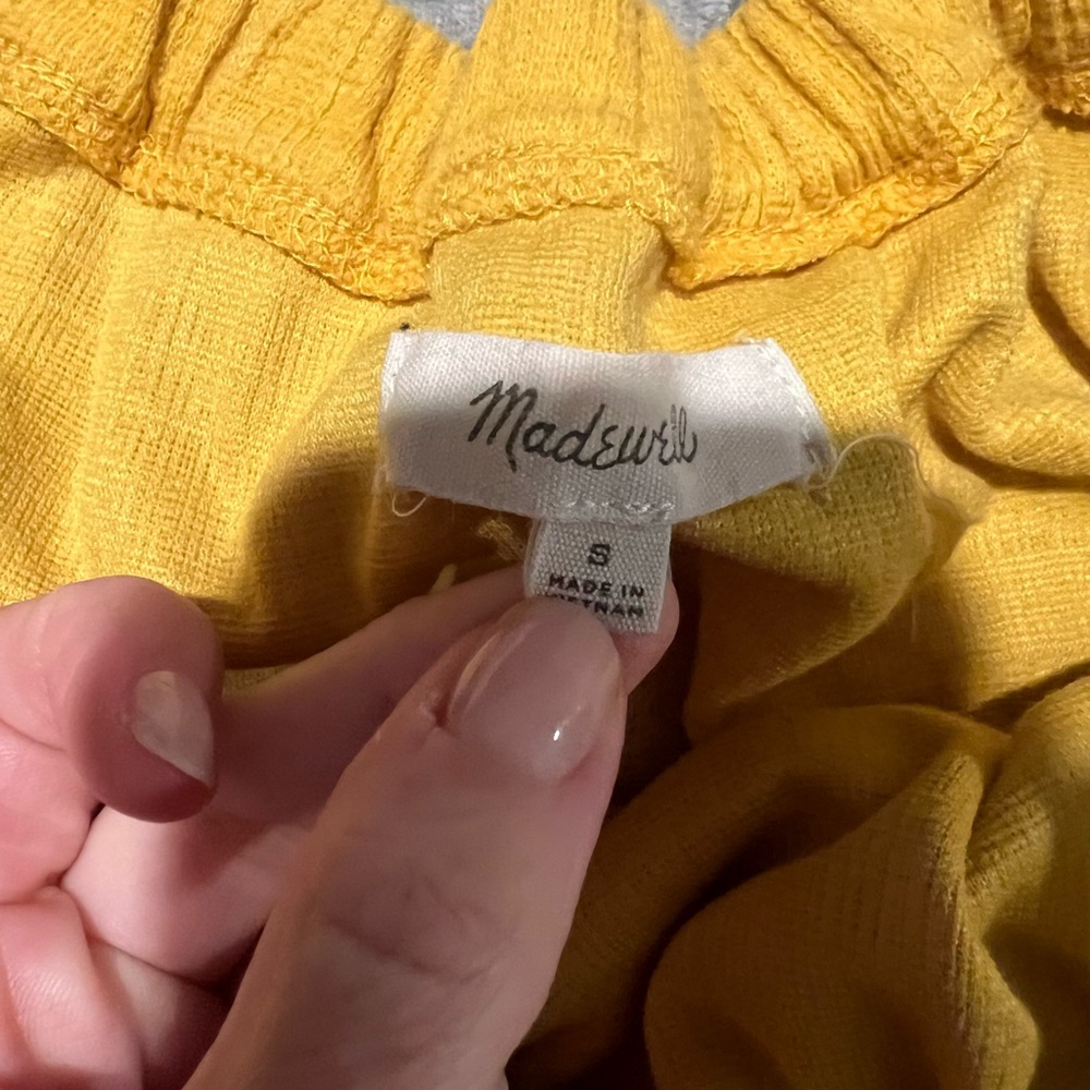 Texture & Thread Off-the-Shoulder Top - Picture 6 of 6